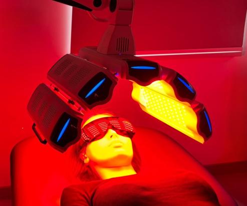 Czerwona lampa LED Płock..