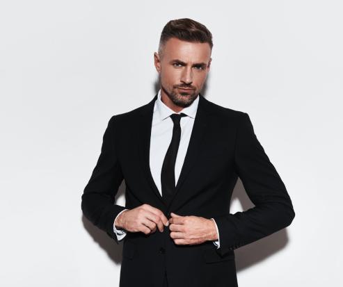Pewny siebie mężczyzna